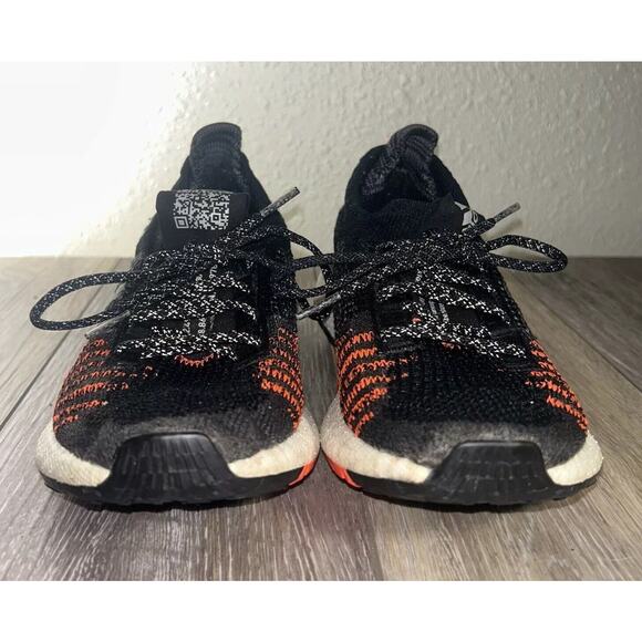 Adidas Pulseboost HD EE4030 Youth US Size 5 Knit Black Orange Sneaker Shoes - Picture 3 of 10